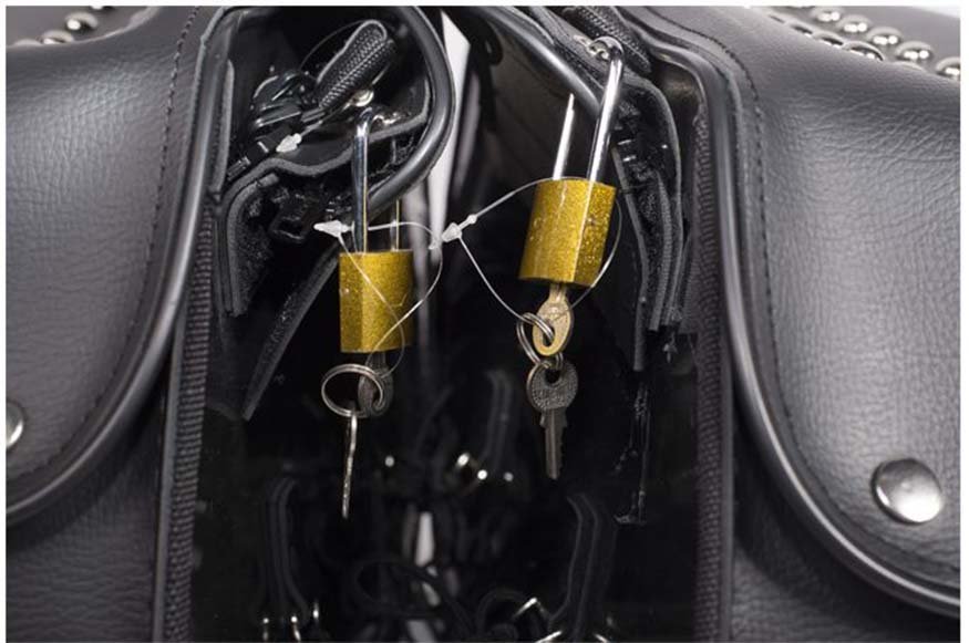 Saddlebags - PVC - Studs - Motorcycle Luggage - Large - SD4068-PV-DL - Image 3