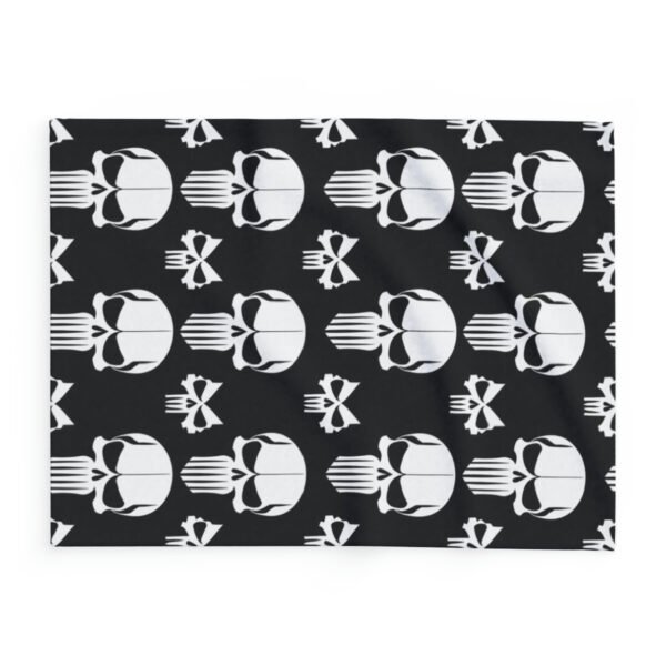 White Skulls on Black - 3 Different Sizes - Arctic Fleece Blanket